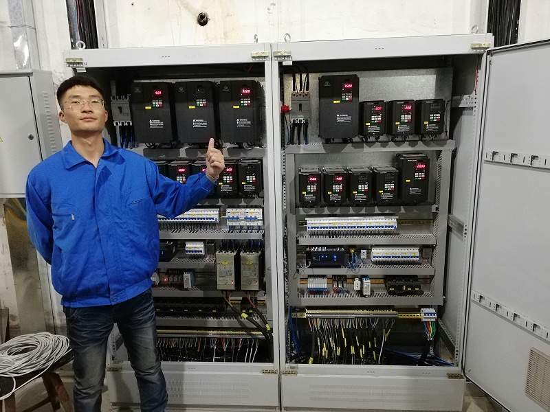 默克韦尔变频器无纺布设备变频控制柜